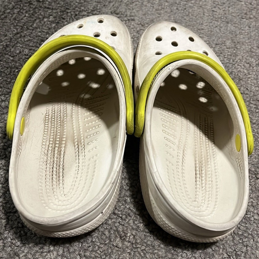 Used crocs - Picture 3 of 3